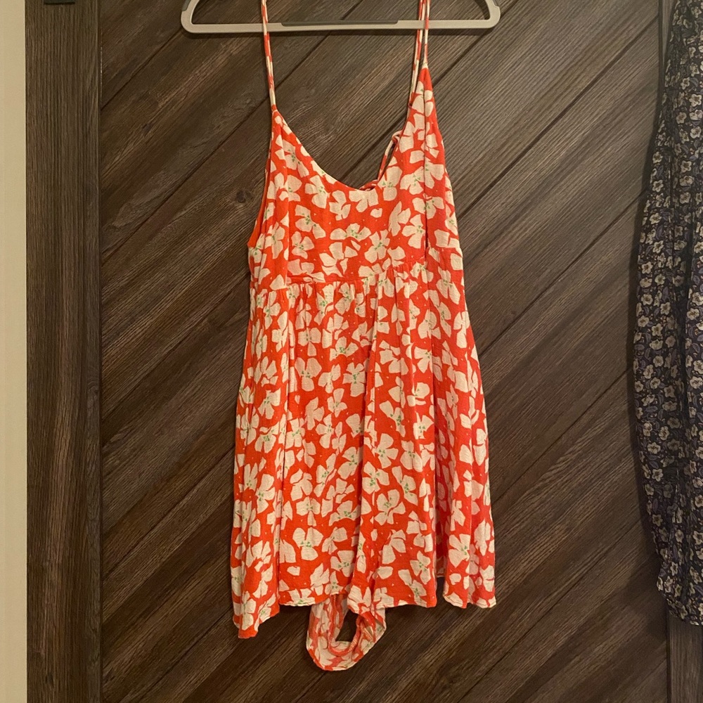 Urban Outfitters Blair V-Back Romper in Red Floral